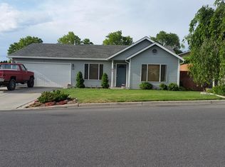 7404 Richey Rd, Yakima, WA 98908