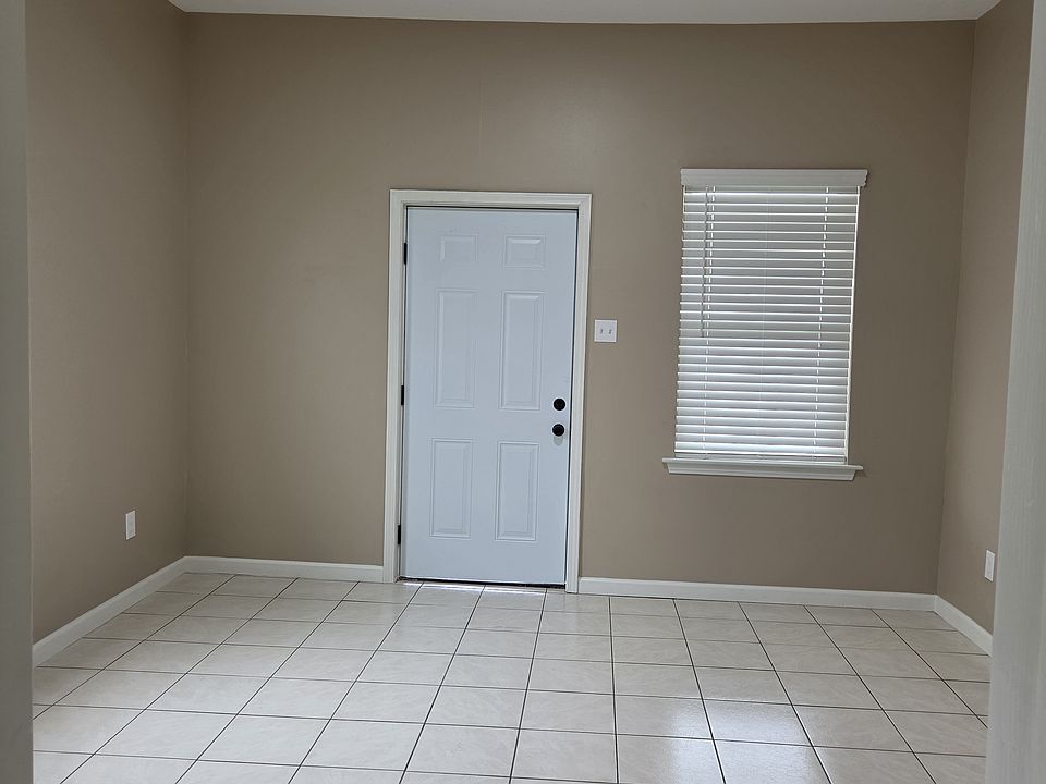 1st image of 739 2nd Ave #739