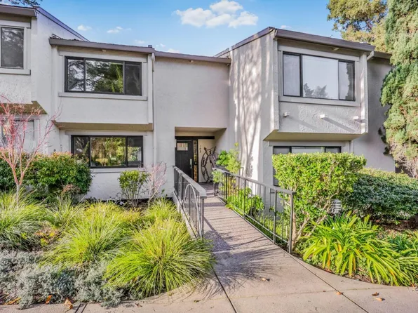 142 Sand Hill Cir, Menlo Park, CA 94025