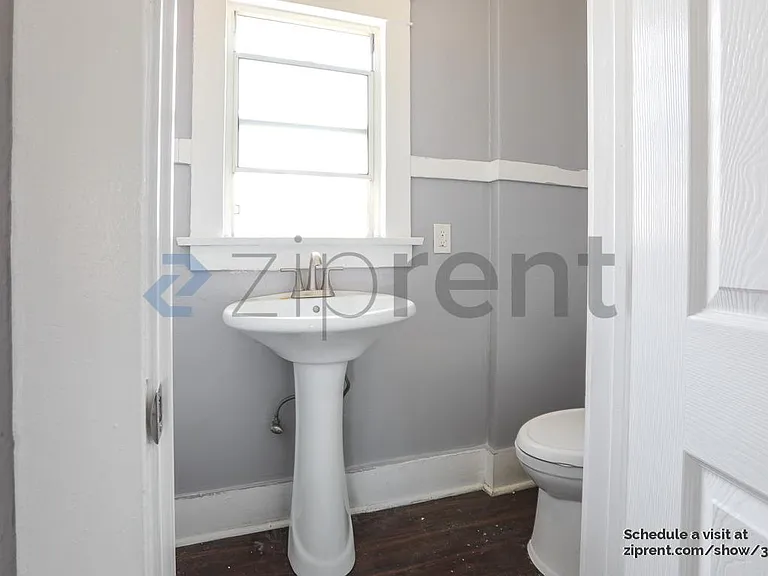 5001 S Budlong Ave — Photo 37