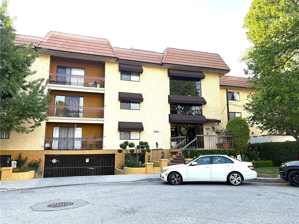 645 Balboa Ave #2C