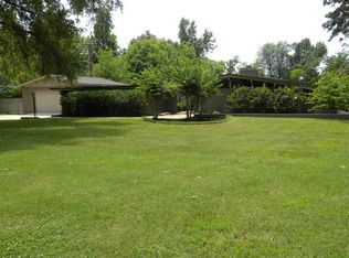 201 Valley Rd, Paducah, KY 42001