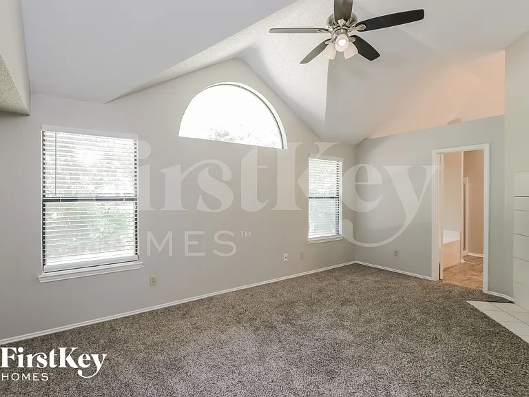 701 Long Hill Ct — Photo 10