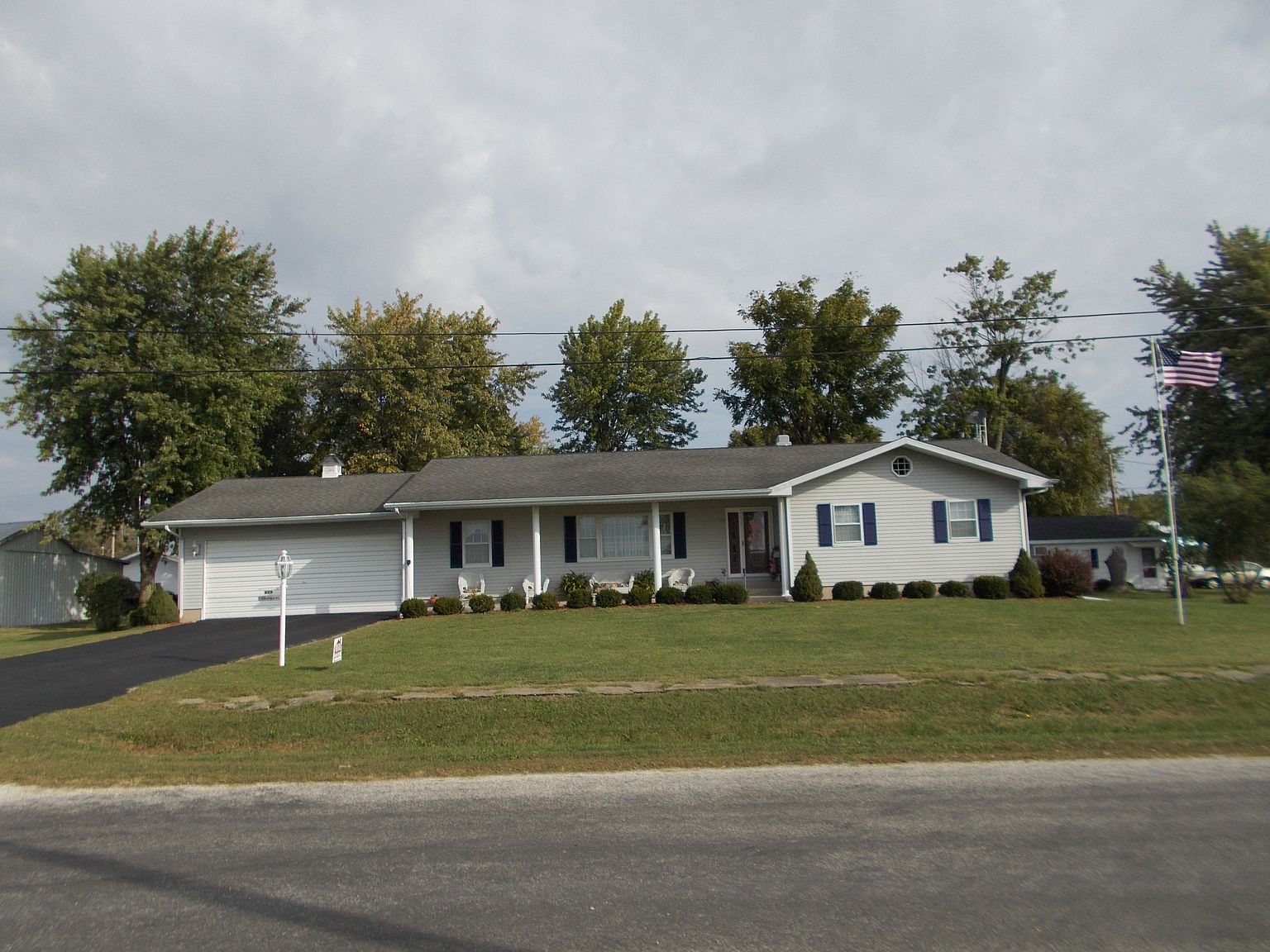 105 e hughes st murrayville il 62668 zillow 105 e hughes st murrayville il 62668 zillow