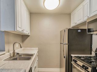 Cambridge On Devonshire, Northridge, CA 91325