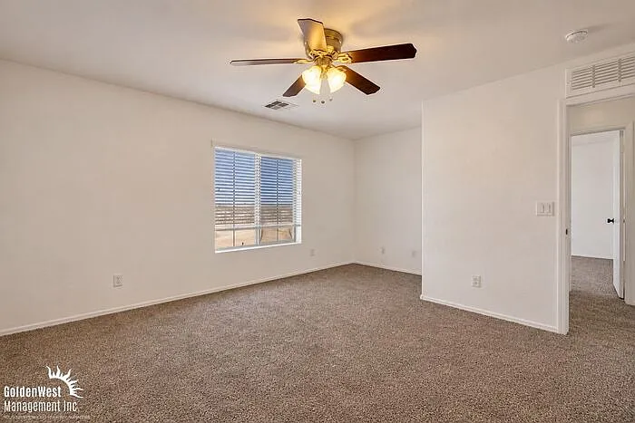 24011 N Cargo Ave — Photo 12