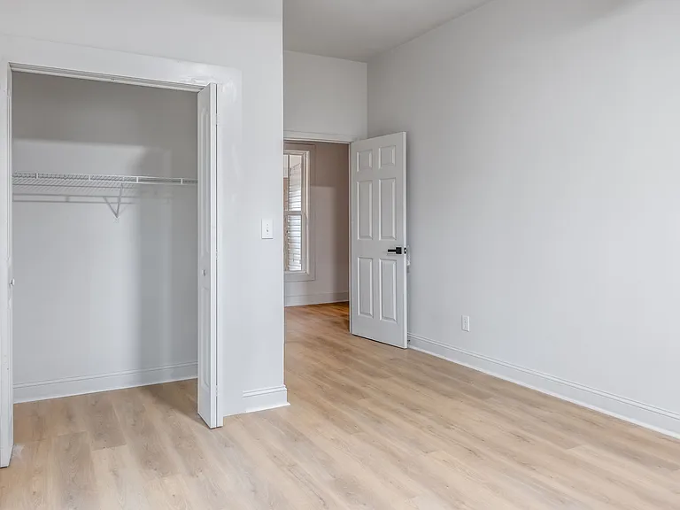 453 Folk Ave — Photo 8