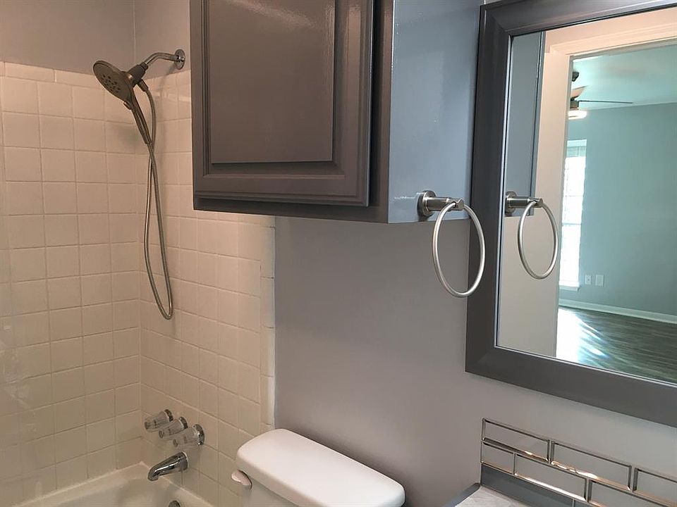 1st image of 2507 Montrose Blvd APT 27