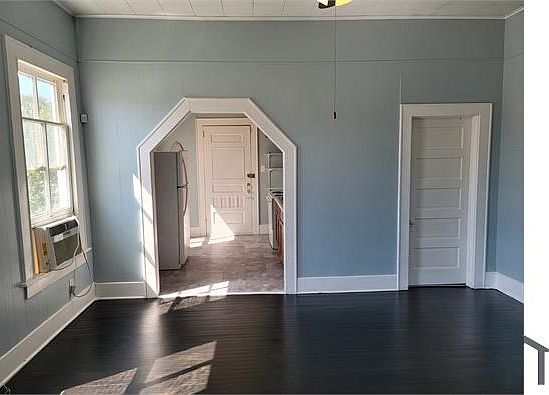5th image of 828 Avenue J