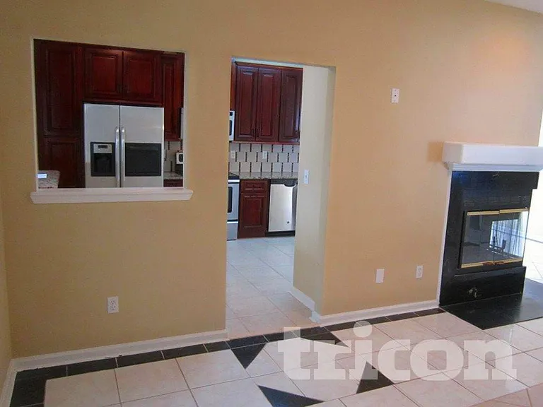 12351 Silent Brook Trl — Photo 3