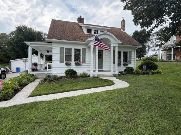 1146 Roth Church Rd, Spring Grove, PA 17362