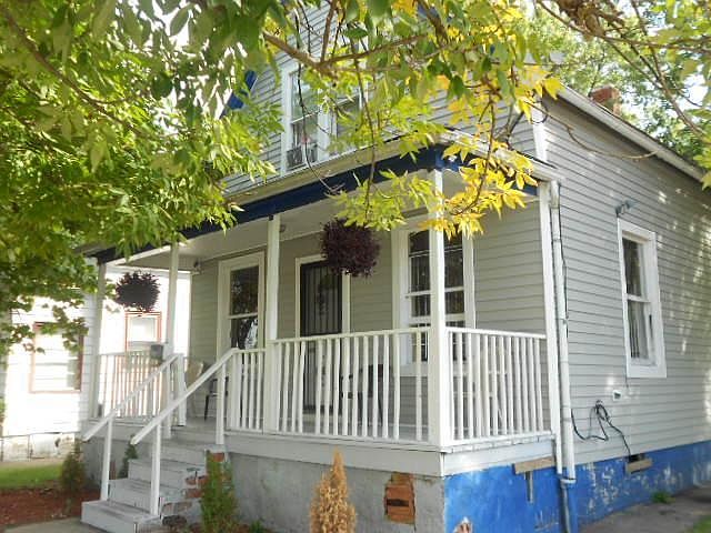 2nd image of 1041 Garfield St