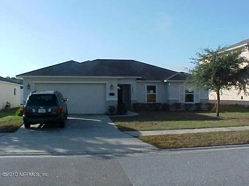 3BD/2BA home in Hawks Pointe on the Westside — Photo 1