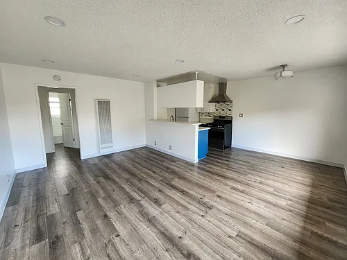 1576 Locust Apts LLC Photo 1