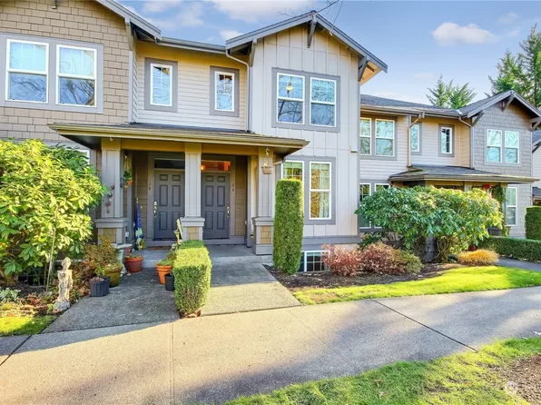 7814 Fairway Avenue SE #104, Snoqualmie, WA 98065