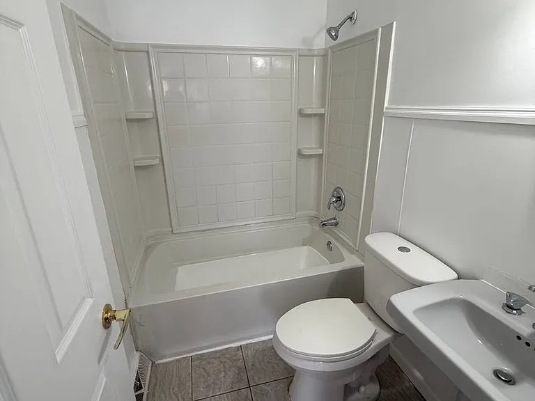 24593 Wilmot Ave — Photo 10