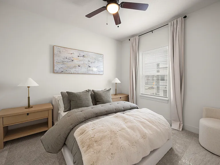 Third bedroom (3-bedroom floorplan)