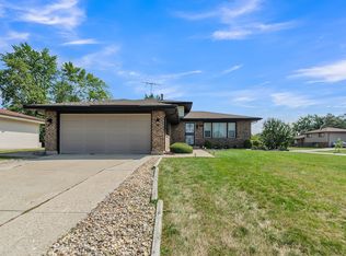 19925 Crescent Ave, Lynwood, IL 60411
