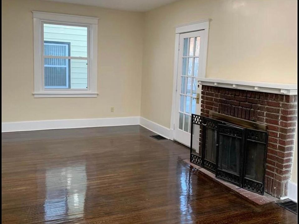 33 Auburn Ave, Utica, NY 13501 Zillow