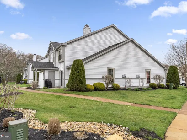 322 Steeplechase Ct, Woodbury, NJ 08096