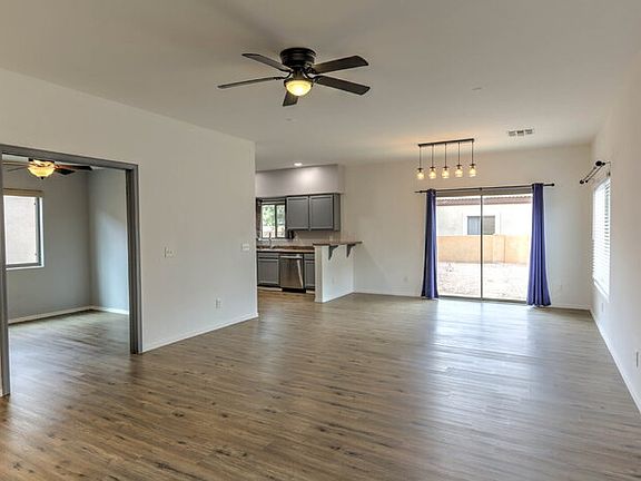 3rd image of 63 E Calle Puente Azul