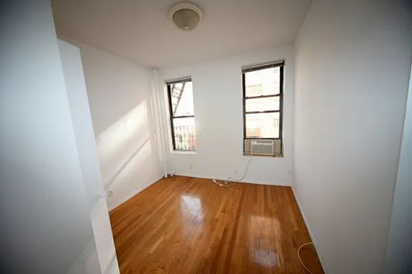 Rented by Park West Realty Company | media 16