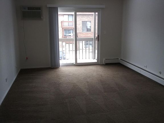 4th image of 1142 Florence Dr APT B