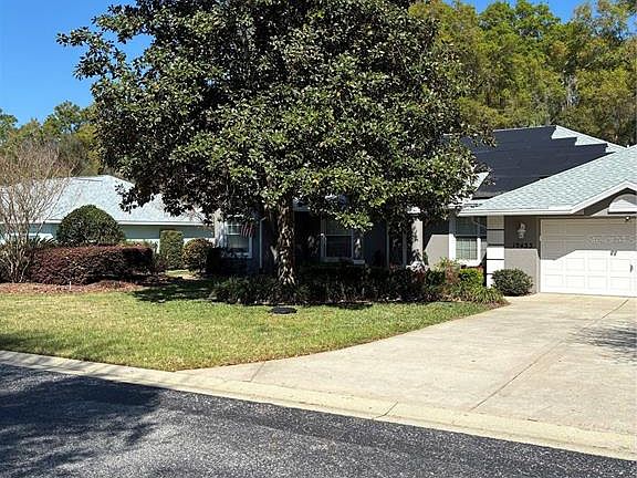 2nd image of 19433 SW 82nd Place Rd