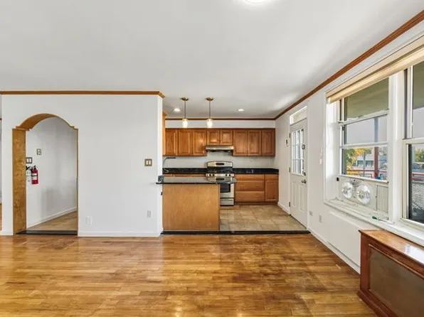 34-25 150th Place image 14 of 17