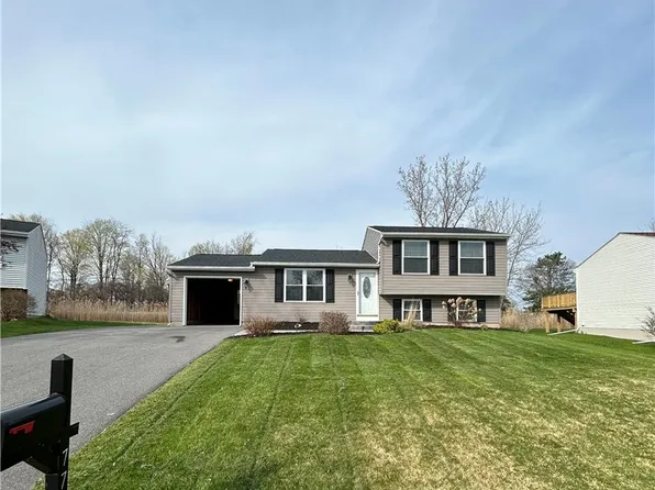 7710 Fitzpatrick Dr, Liverpool, NY 13088