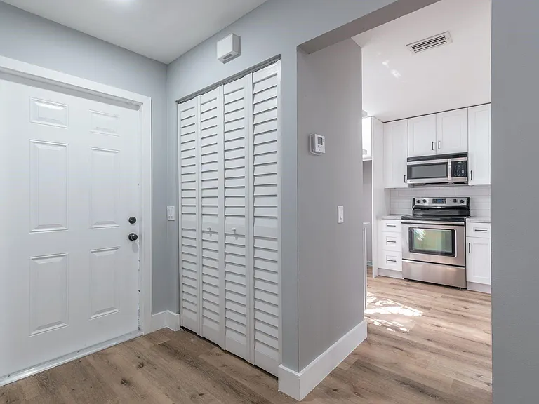 1579 Springside Dr — Photo 9
