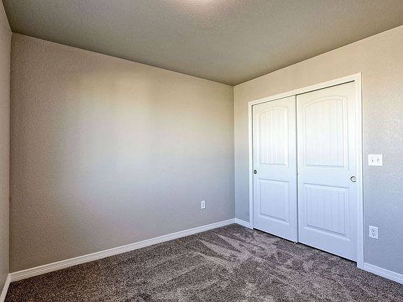 5th image of 5633 Maher Ave