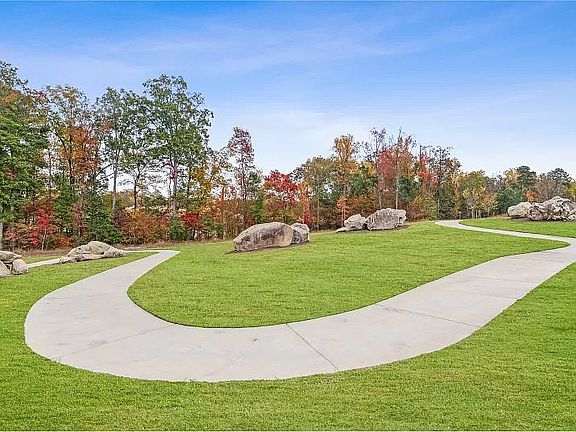 4th image of 118 Sea Cave Ln