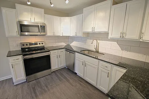 Viceroy Apartments Photo 1