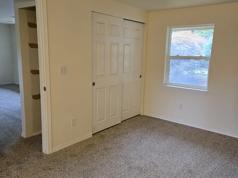 5705 236th St SW — Photo 2