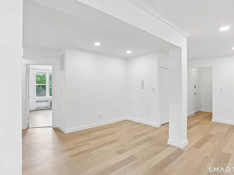 7 4th St #3H — Photo 3