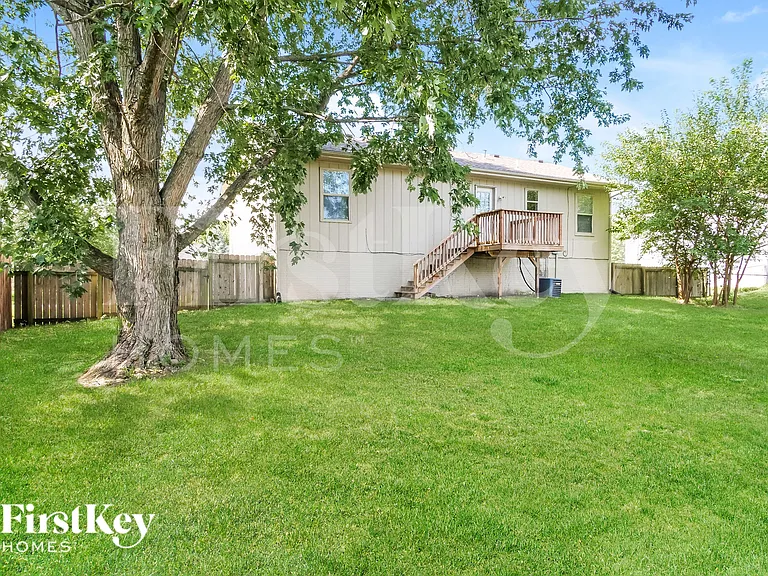 804 Covey Dr — Photo 15