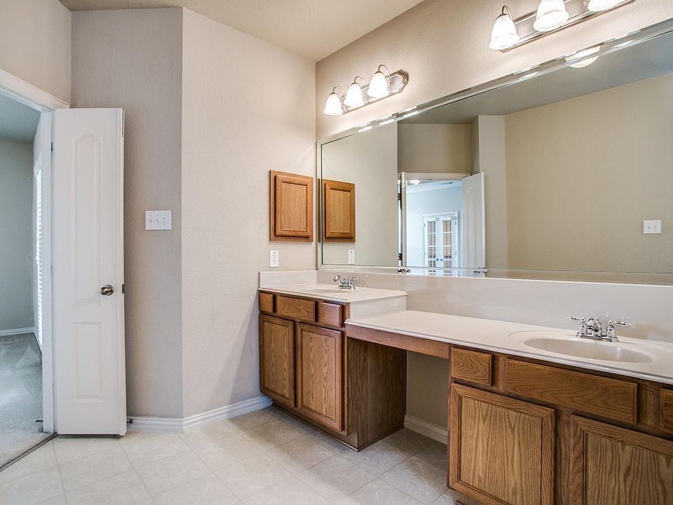 1st image of 15905 Alvarado Dr