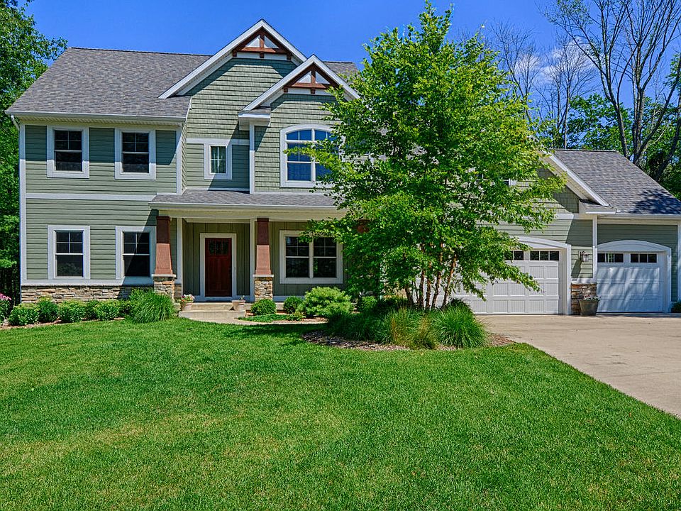 1st image of 7828 Ella Terrace Dr NE
