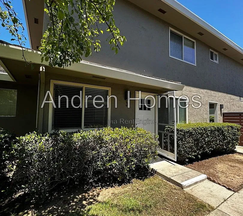 1540 42nd Ave #3