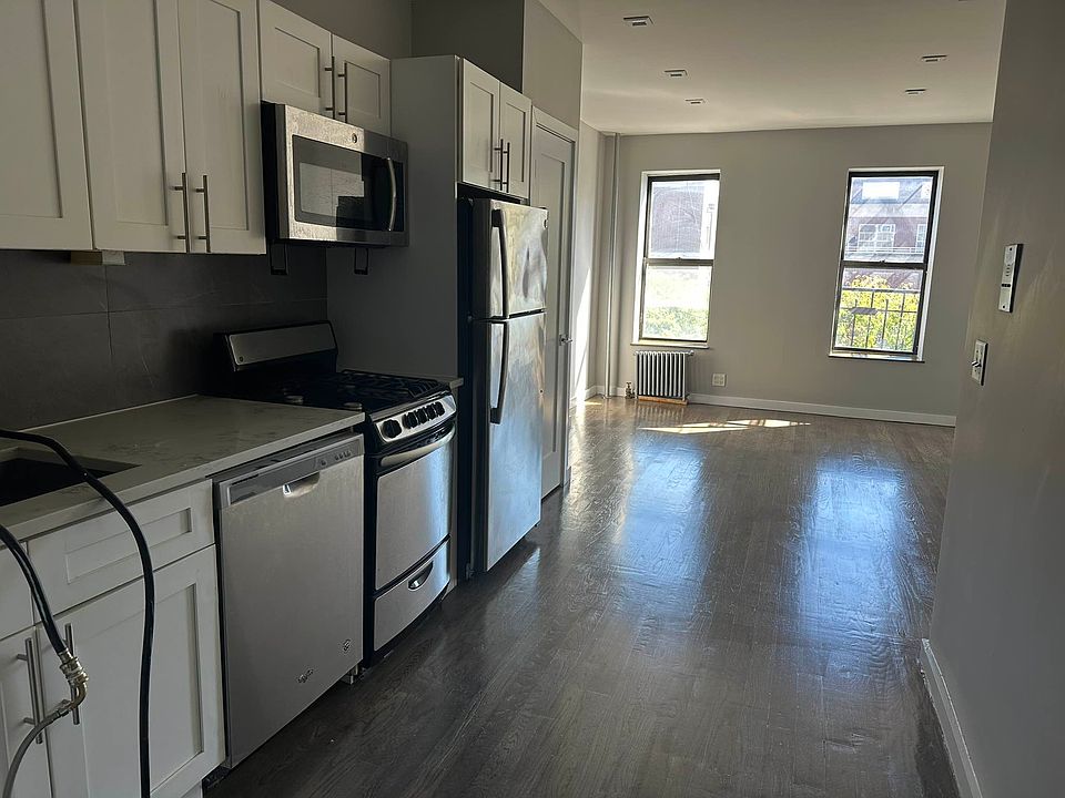 1st image of 291 Pleasant Ave APT 4D