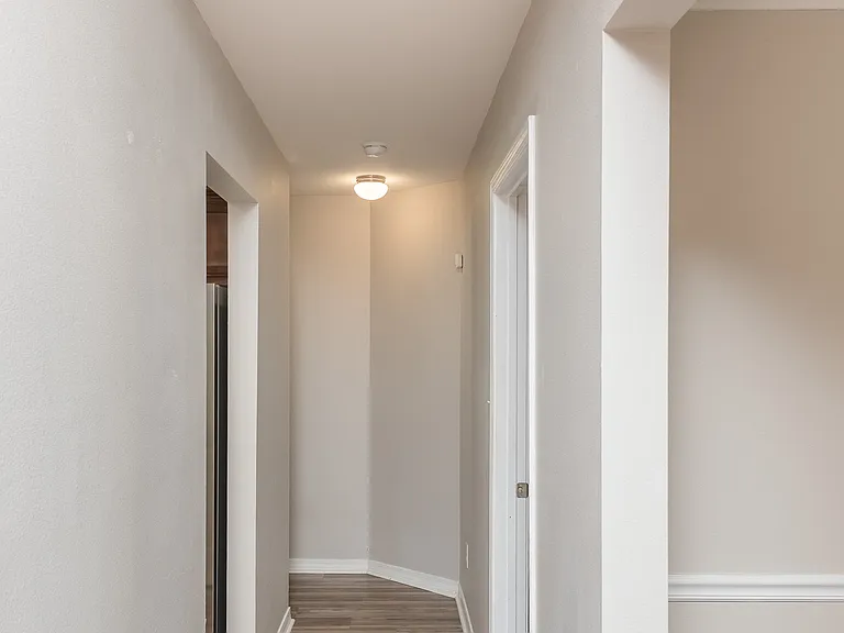 8770 Kennedy Dr — Photo 12