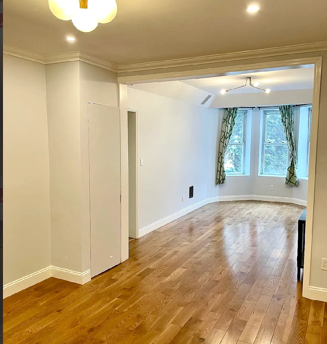 3 bed, 1000 sqft, $4,500 — Photo 4