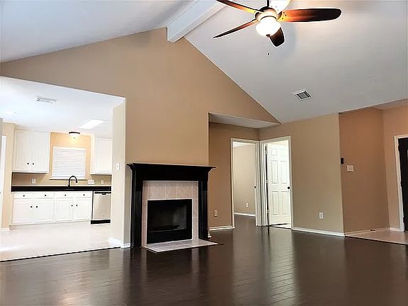 living & kitchen view