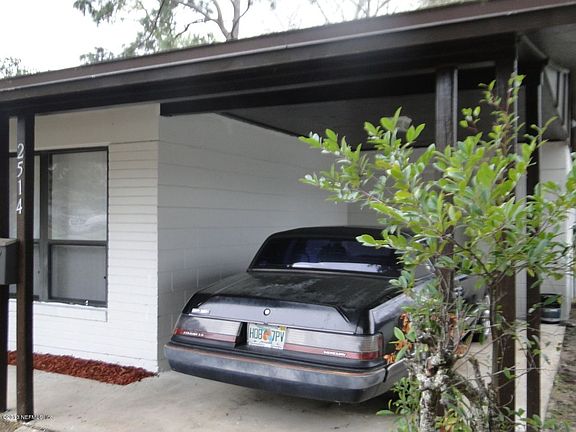 3rd image of 2514 Lansdowne Dr