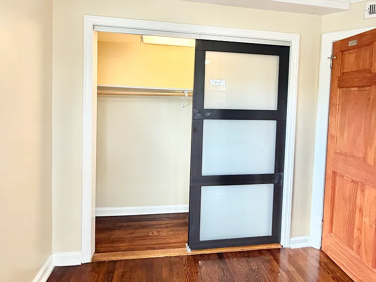 75 Whitney Ave #4C — Photo 5