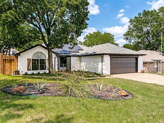 2nd image of 103 Hilltop Dr