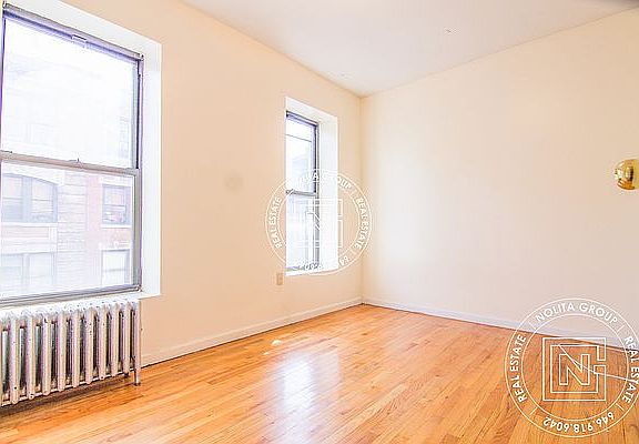 3rd image of 371 Broome St APT 23