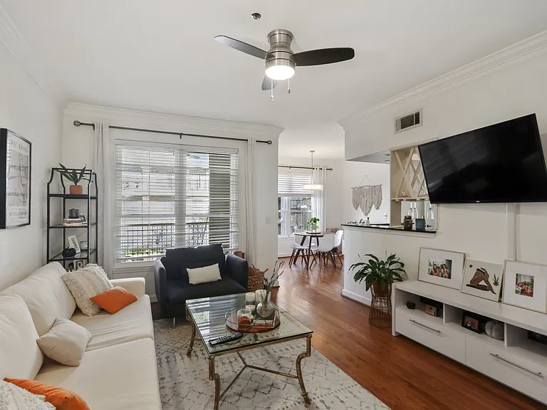 3777 Peachtree Rd #321 — Photo 12