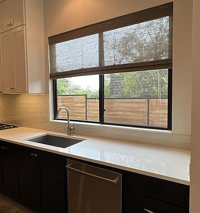 4th image of 1120 Fairmount Ave #B